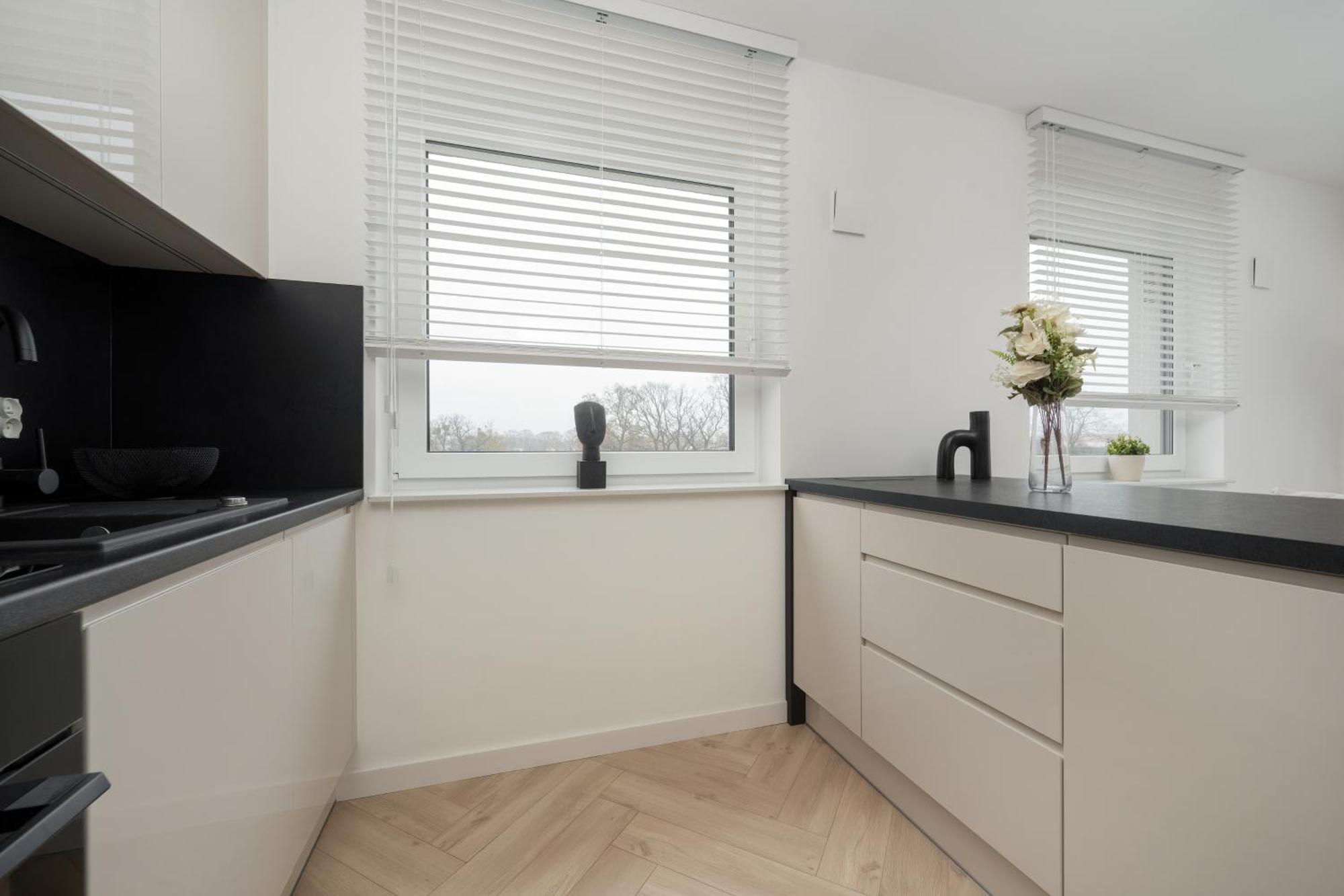 Ekskluzywne Browary Wroclawskie Z Klimatyzacja I Parkingiem By Renters Prestige Appartamento